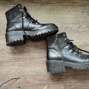 Sketcher memory foam combat boot size 10